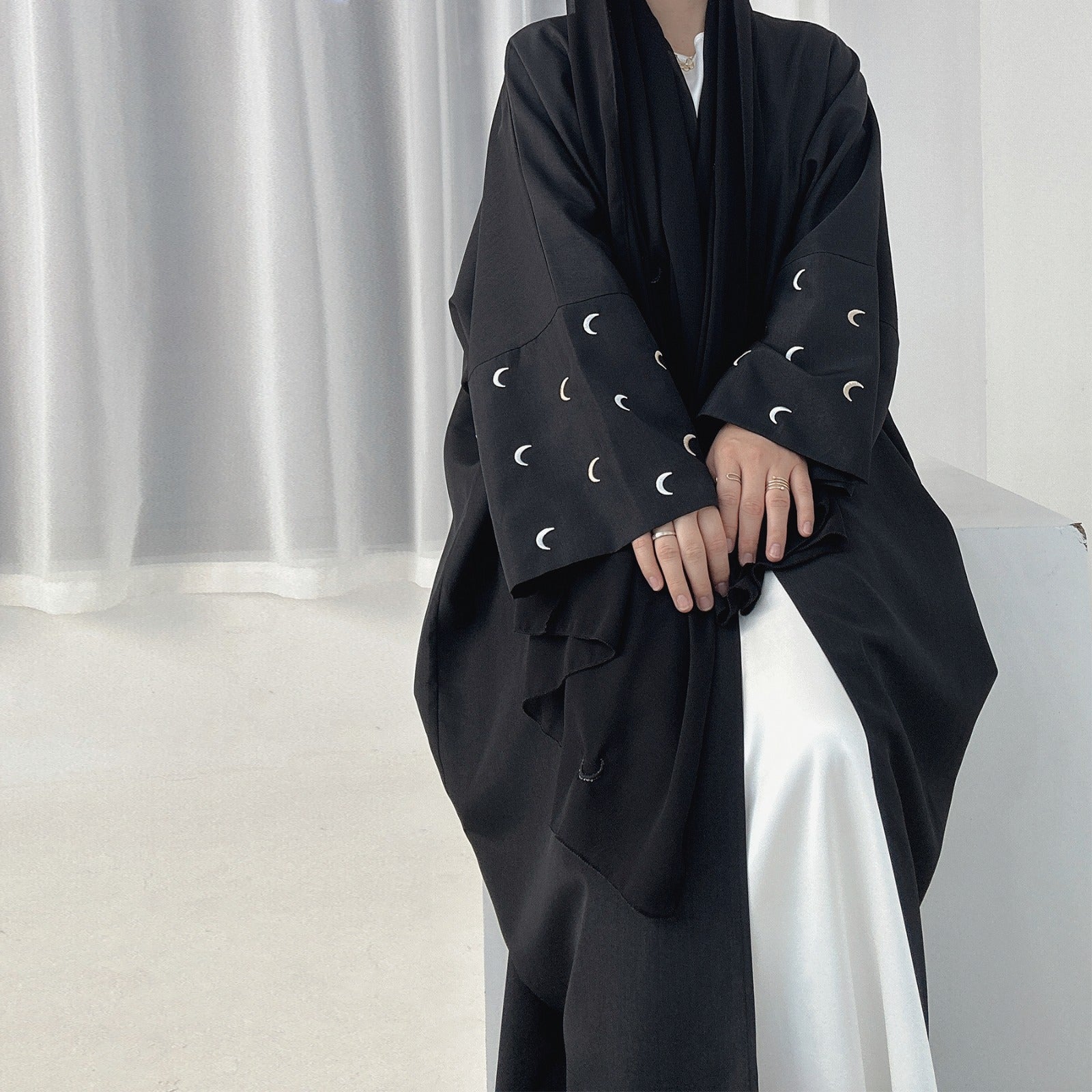 Nachtzwart Kimono Abaya Jurk met Maanborduur