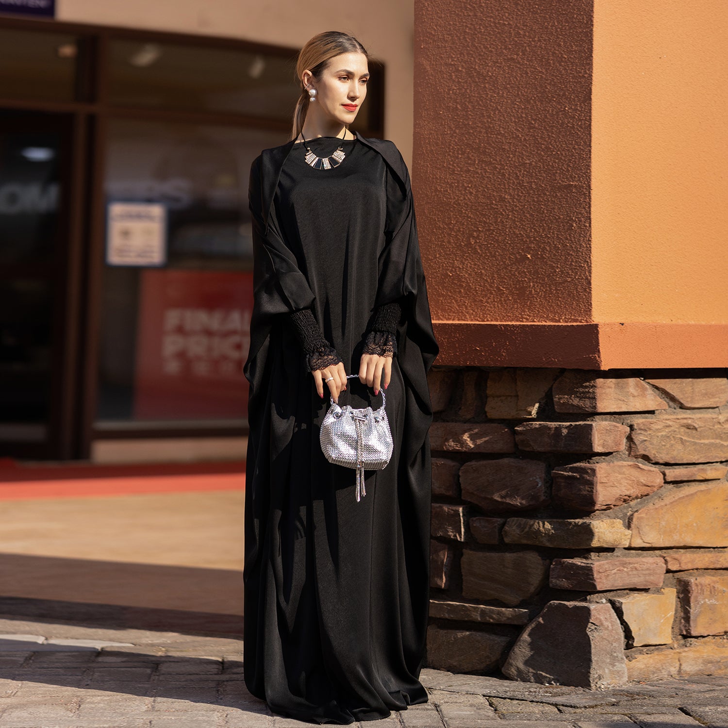 Nachtzwart Zijdezachte Satijn Onepiece Jilbab