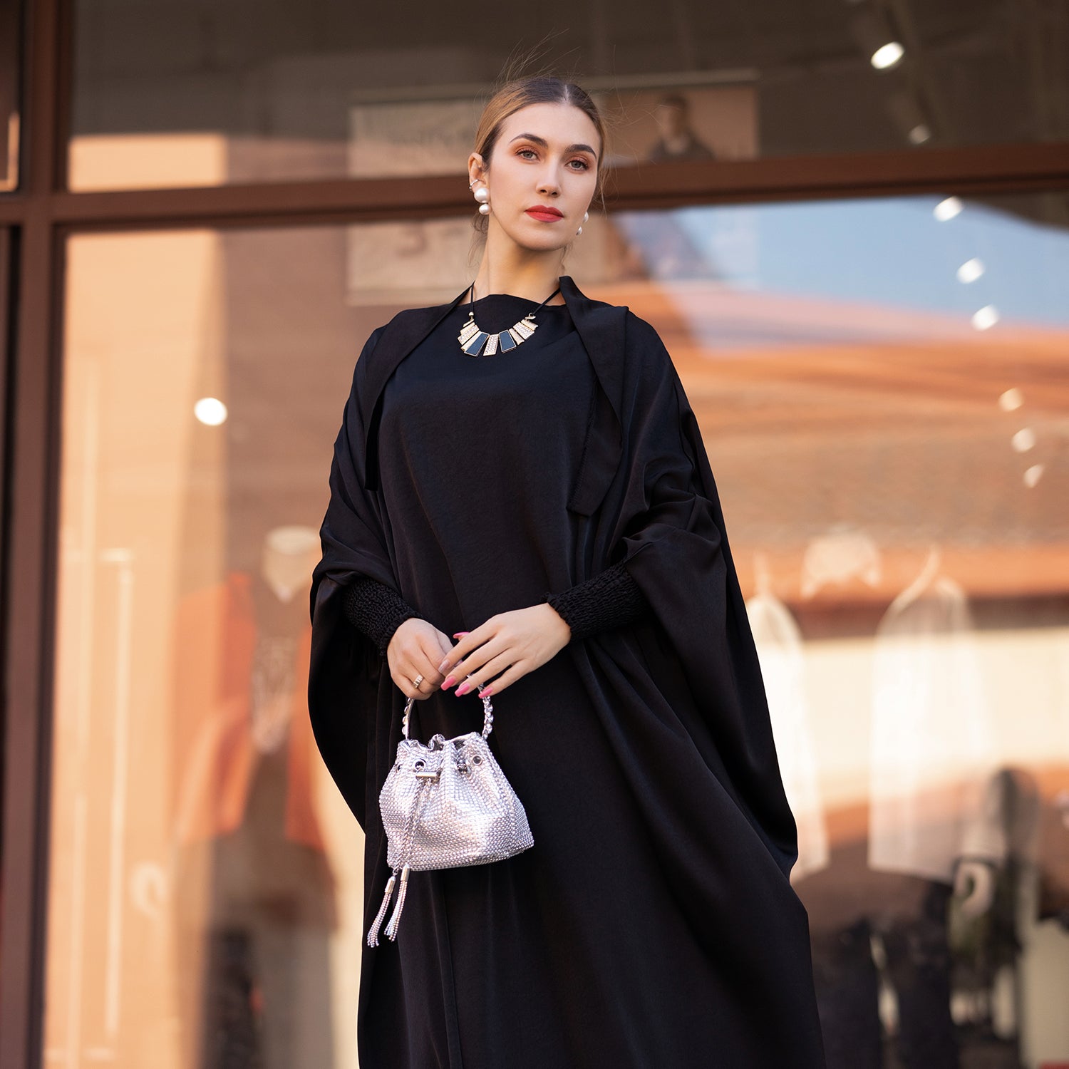 Nachtzwart Zijdezachte Satijn Onepiece Jilbab