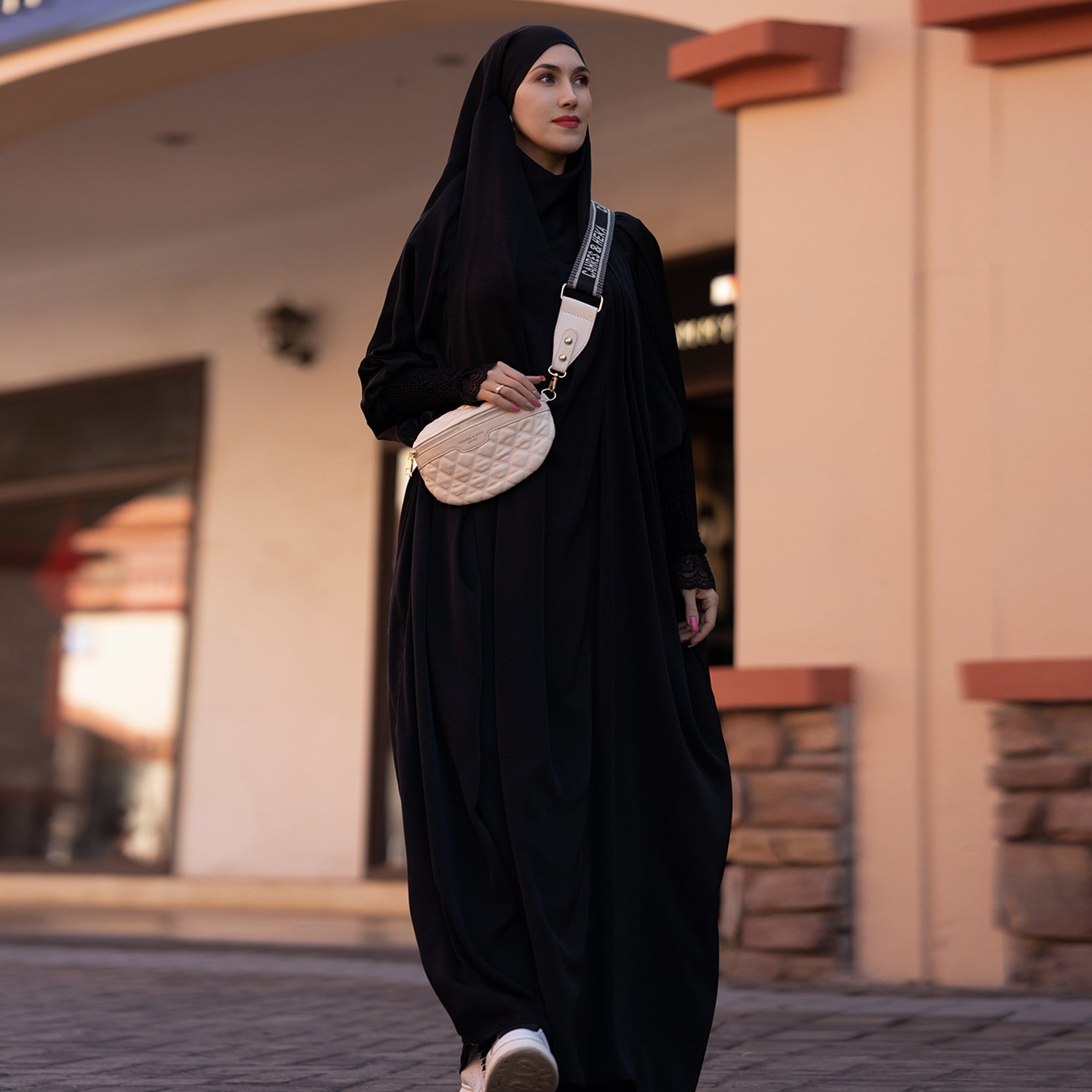 Nachtzwart Zijdezachte Satijn Onepiece Jilbab