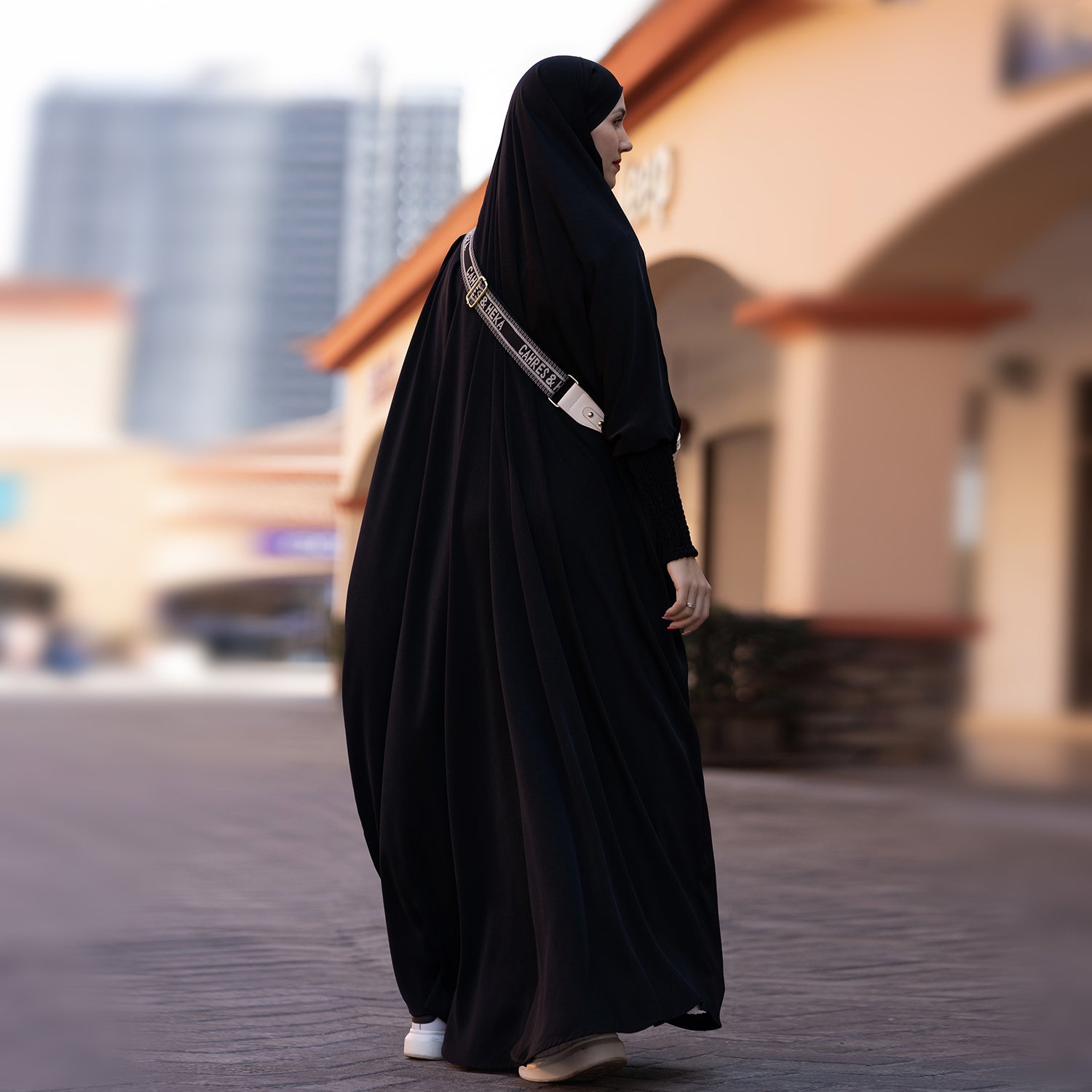 Nachtzwart Zijdezachte Satijn Onepiece Jilbab