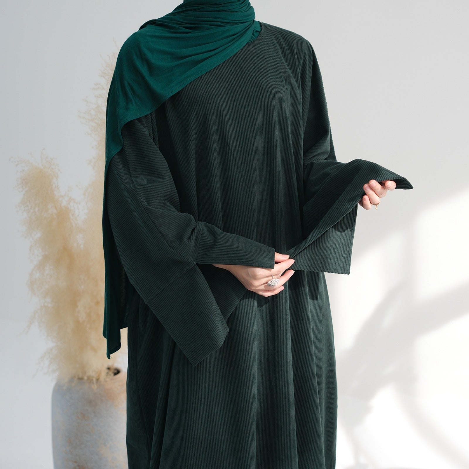 Phthalogroen Winter Corduroy Abaya