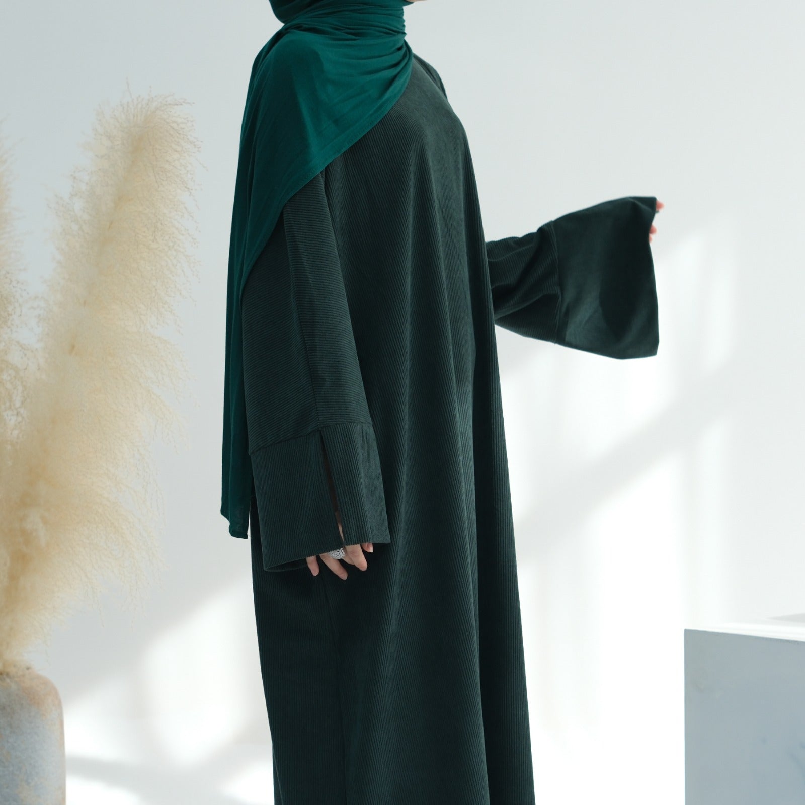 Phthalogroen Winter Corduroy Abaya