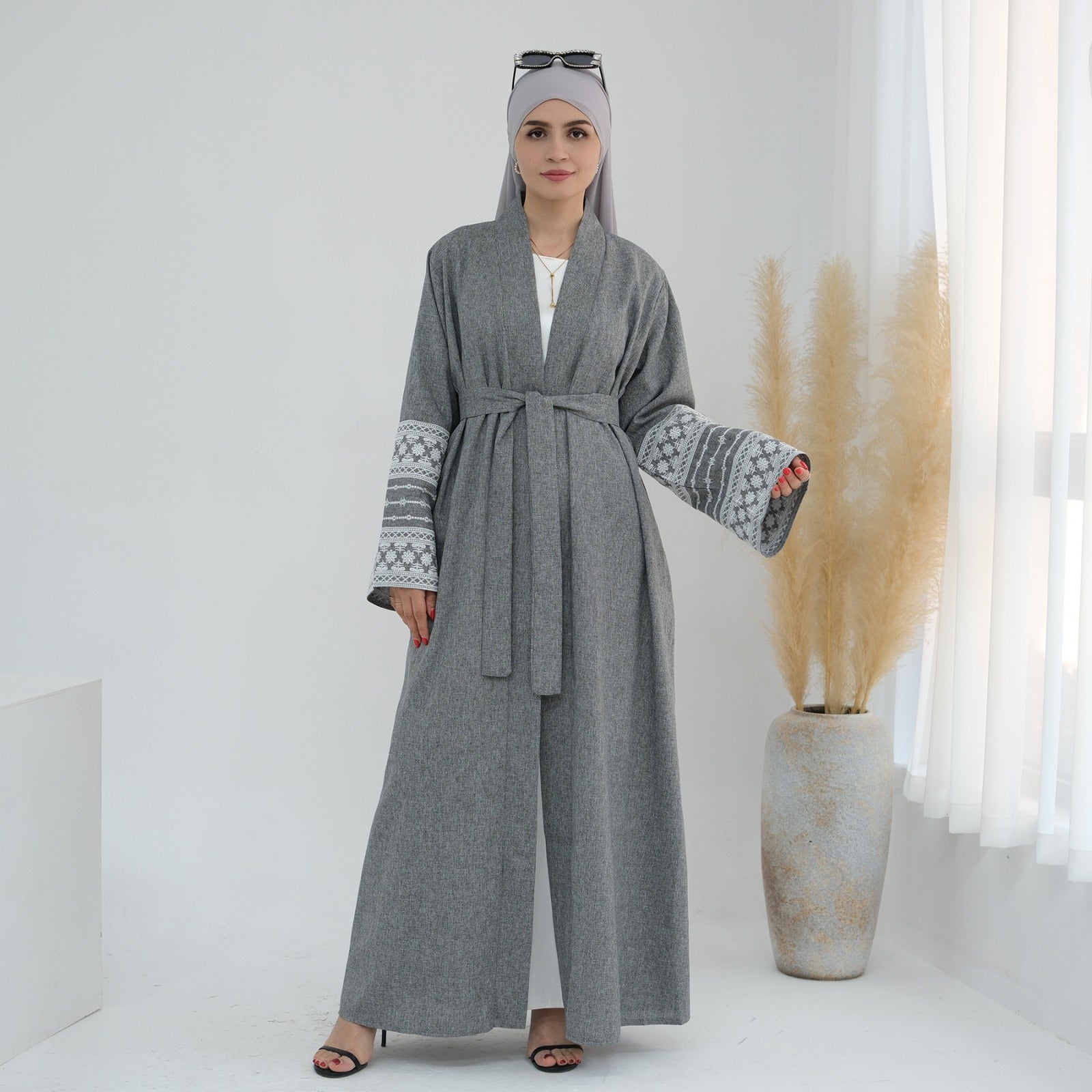 Stormgrijs Geborduurde Kimono Abaya Jurk