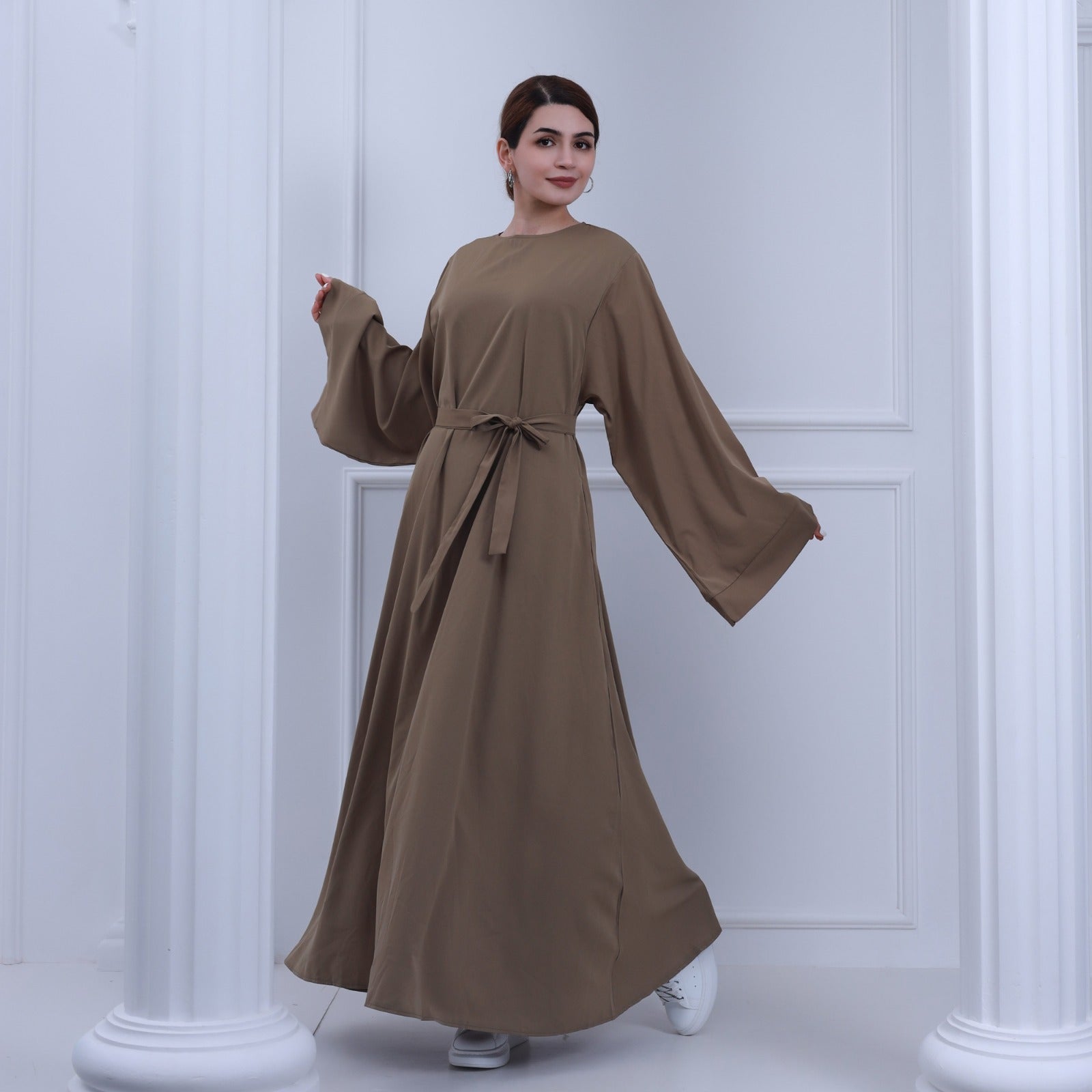 Warm Taupe Nida Abaya Jurk